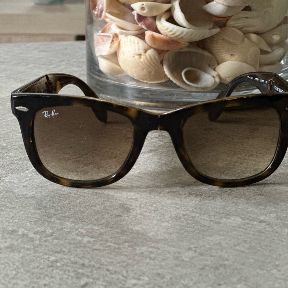 Ray-Ban Black Wayfarer Glasses